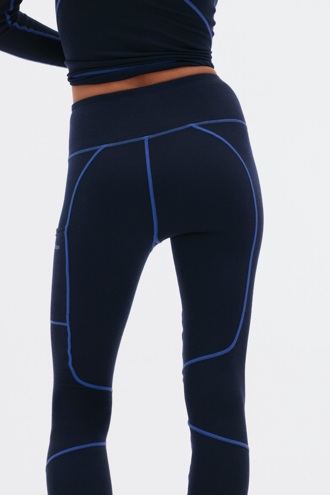 Hallie Midweight Merino Legging